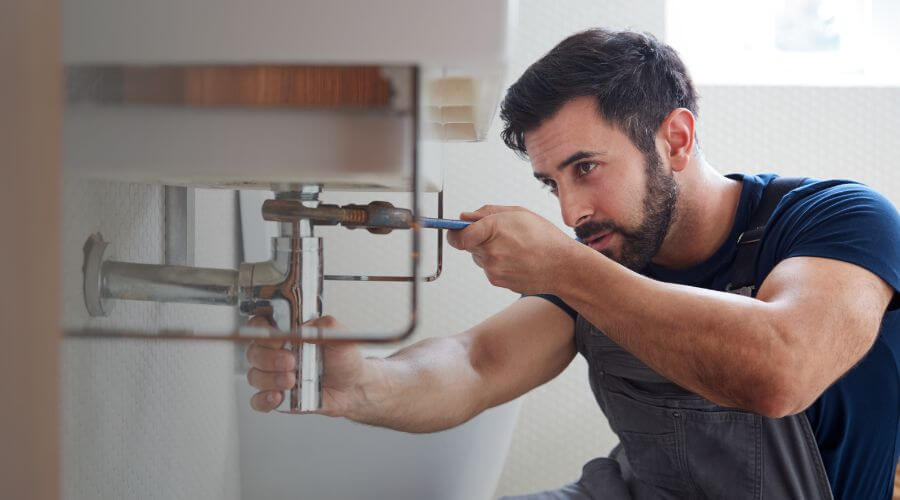 Water heater leaking fix in Flora, LA